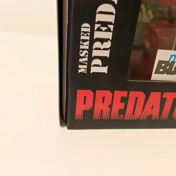 2016 Masked Predator  Vinyl Figure Vinimates Diamond Select Toys - Picture 9 of 12